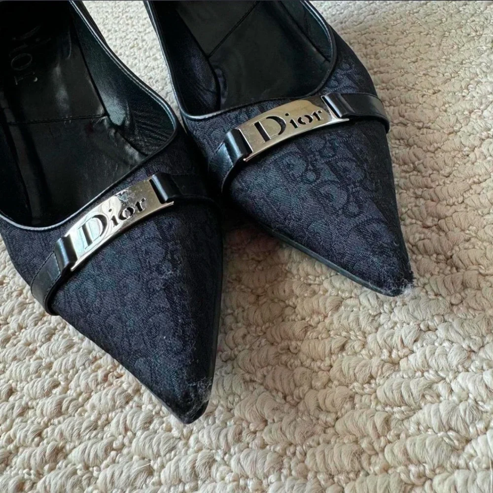 Dior Black Pointed Toe Logo-Buckle Heels - Picture 3 of 4